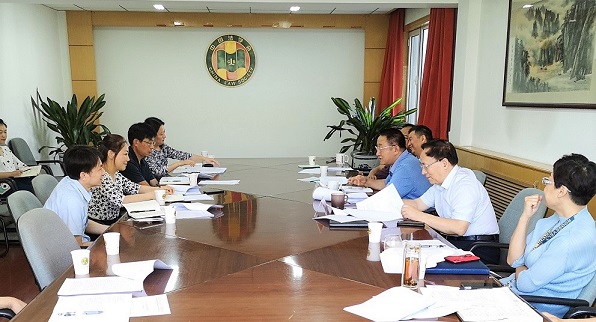 张鸣起副会长主持召开中国法学会“法治百科”项目第二次领导小组会议